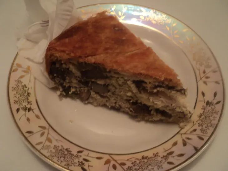 Пирог с куриным филе и белыми грибами: шаг 2