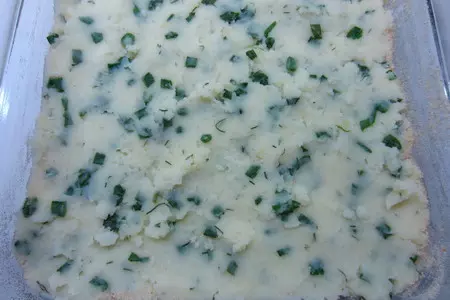 Картофельная запеканка с грибами, фаршем, помидорами и сыром: шаг 4