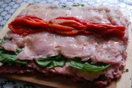 Мясной рулет "трио": шаг 8