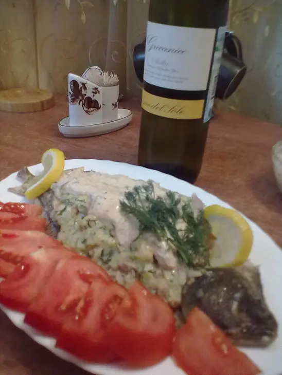 Камбала,фаршированная креветками и сыром+укропный соус))): шаг 3