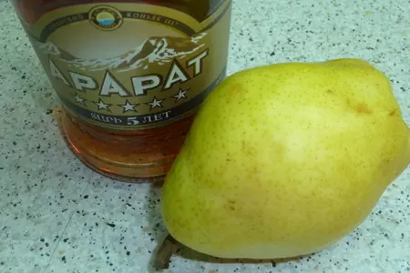 Двухцветные ароматные кексы с грушей и какао-бобами: шаг 3