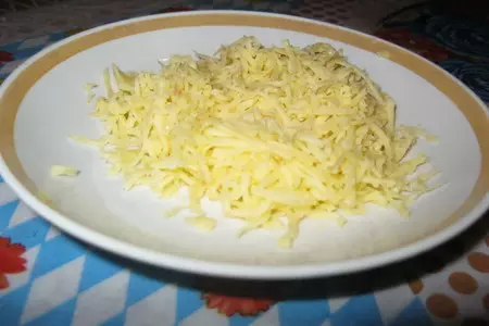 Хлеб с сыром и колбасой: шаг 2