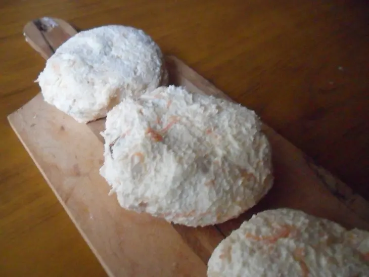 Творожники с сырой морковью и яблоками: шаг 5