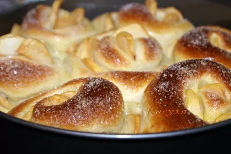 Необычный пирог с тройной начинкой и яблоками: шаг 20