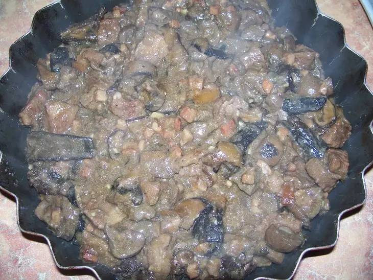 Английский пирог с говядиной, почками и грибами ("english steak &amp; kidney pie").: шаг 12