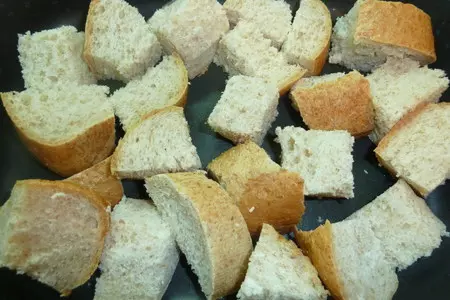 Курица фаршированная как основное блюдо или как праздничная холодная закуска: шаг 1