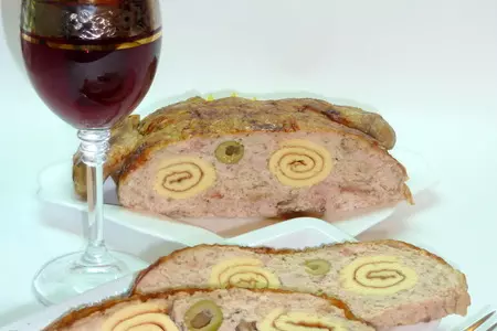 Курица фаршированная как основное блюдо или как праздничная холодная закуска: шаг 19