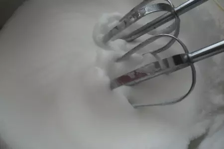 Лимонно-апельсиновый кекс с мелиссой: шаг 2