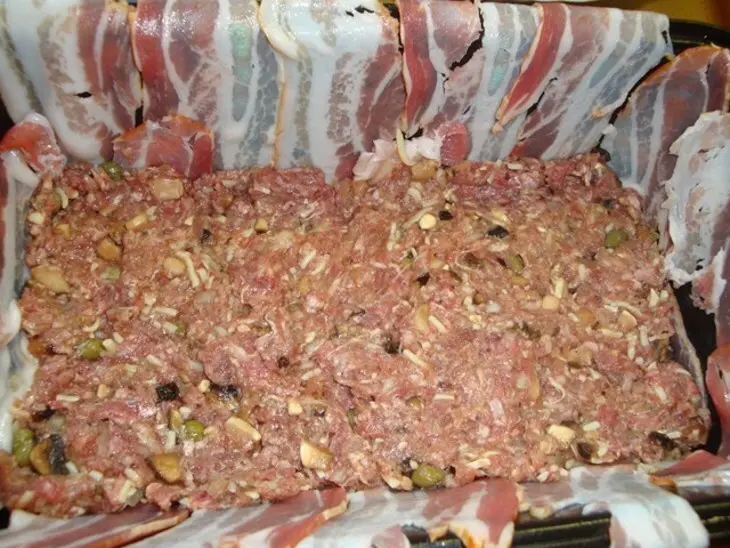 Мясной террин с куриными сердечками: шаг 3