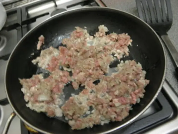 Инжир, фаршированный мясом, сухофруктами и орехами.: шаг 3