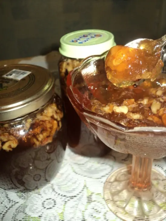 Янтарное яблочное желе с орехами: шаг 1
