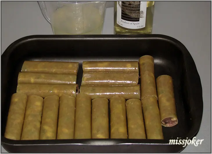 Фаршированные каннеллони с соусом: шаг 4
