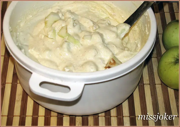 Творожная запеканка с карамельными яблоками: шаг 7