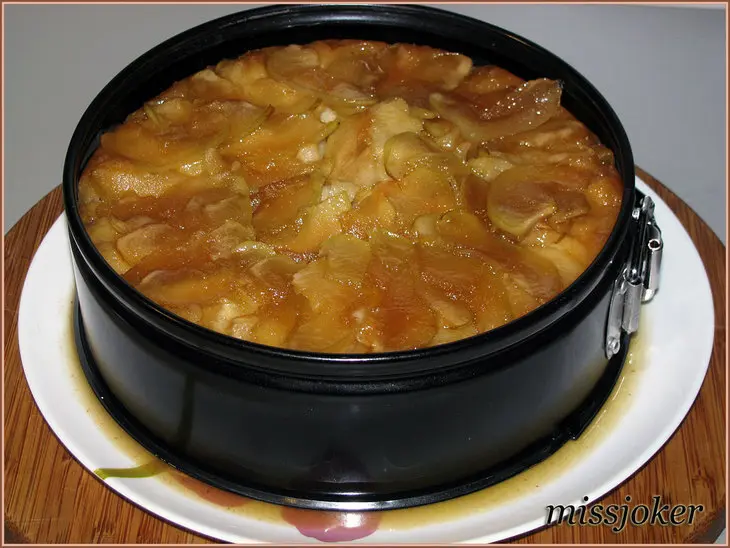 Творожная запеканка с карамельными яблоками: шаг 11