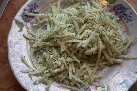 Рулет с языком и сыром: шаг 4