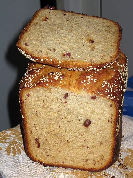 Творожная сдоба с финиками и изюмом для хп: шаг 3