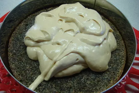 Маковый торт с белым шоколадом и свежими фруктами (без муки): шаг 6