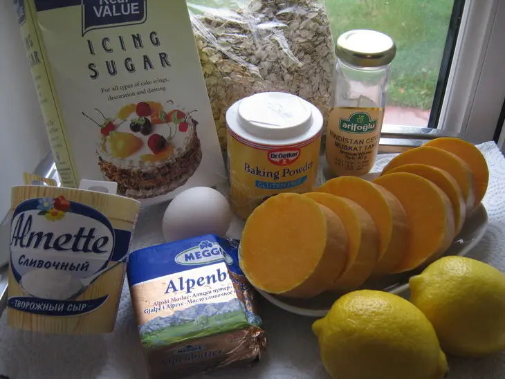 Тыквенный пирог со специями под цитрусовым кремом (orange and spice pumpkin cake): шаг 1