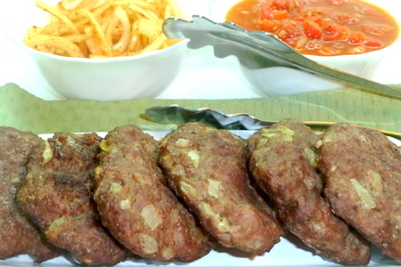 Плескавица ( балканский гамбургер) с соусом айвар: шаг 14