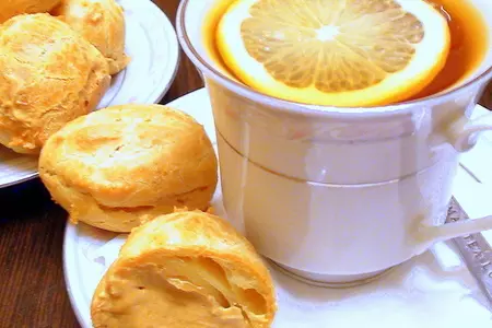 Эклерчики, заполненные масляным кремом, с варёной сгущёнкой для ларисы l@r@4ka..: шаг 1