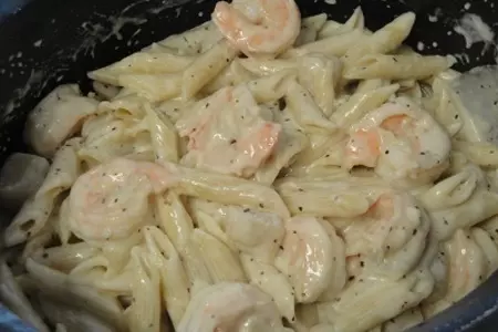 Паста пенне с сыром,креветками и гребешками: шаг 7