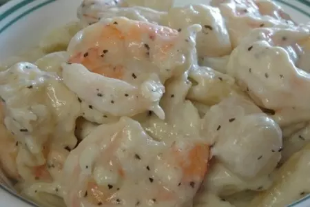 Паста пенне с сыром,креветками и гребешками: шаг 9
