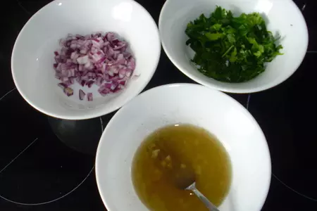 Картофельный салат с маслинами (дуэль): шаг 2