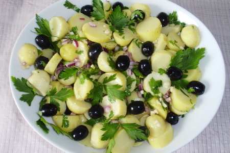 Картофельный салат с маслинами (дуэль): шаг 3