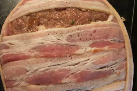 Мясной хлебец  для хеллоуина    " египтянин": шаг 3