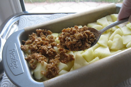 Яблочный кекс с хрустящей корочкой (apple crumble cake), для ирочки!: шаг 9