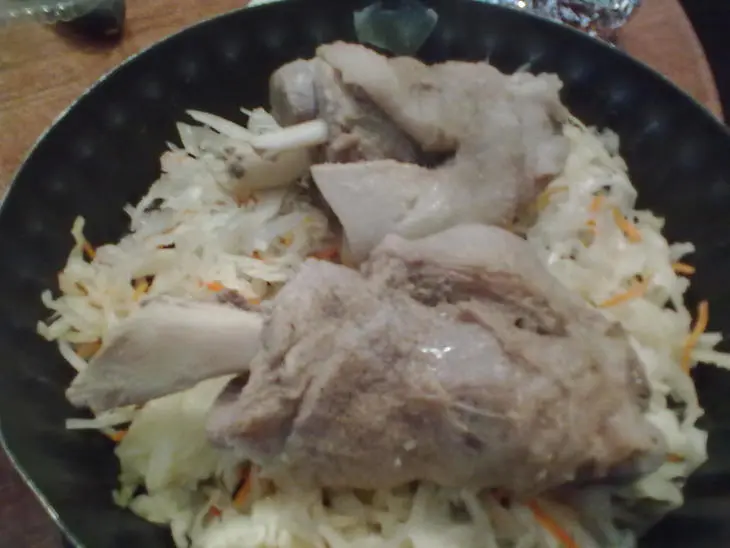 Свиная рулька,запеченная с квашеной капустой+овощи,запеченные в фольге: шаг 8