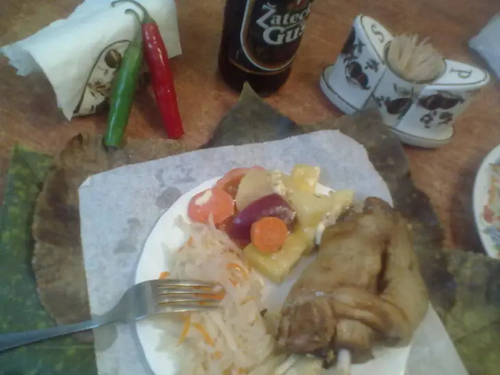 Свиная рулька,запеченная с квашеной капустой+овощи,запеченные в фольге: шаг 10