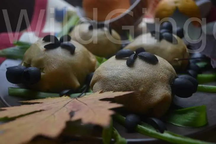 Вкусно-полезный осенний дуэт: пикантные паучки и сладкие тыковки: шаг 17