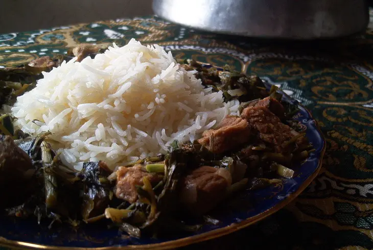 Плов с мясом и зеленью (səbzi qovurmalı plov): шаг 7