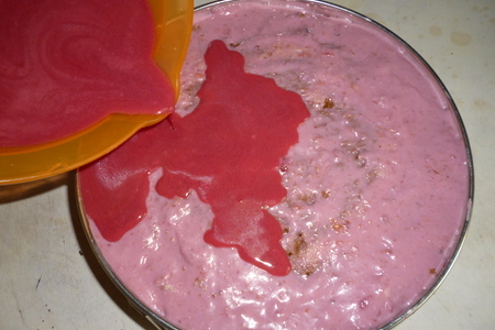 Торт с кремом из вишнёвого мороженого: шаг 22