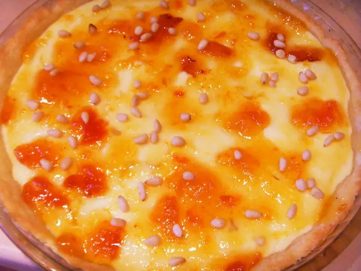 Творожный тарт с яблоками и кедровыми орешками.: шаг 5
