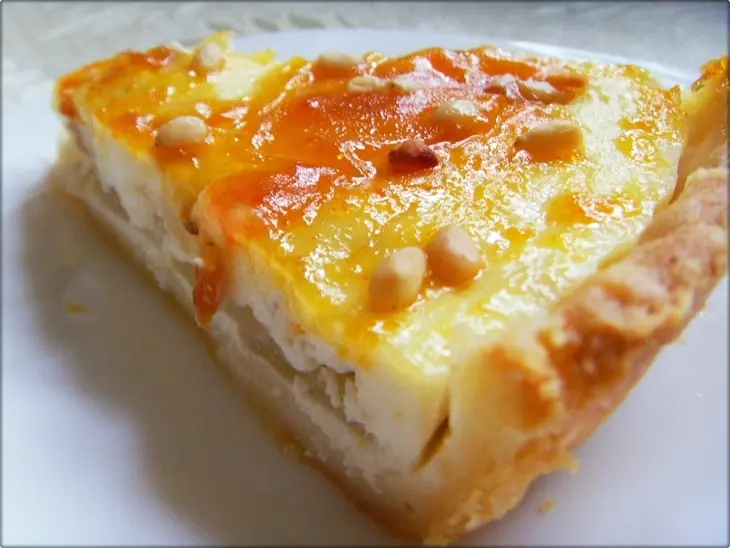 Творожный тарт с яблоками и кедровыми орешками.: шаг 7