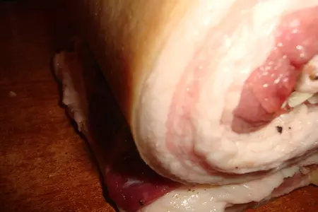 Рулет из хрюшкиного брюшка, продолжаем серию деревенских рецептов: шаг 6
