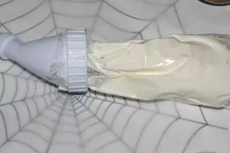 Торт "человек паук спешит спасать мир": шаг 19