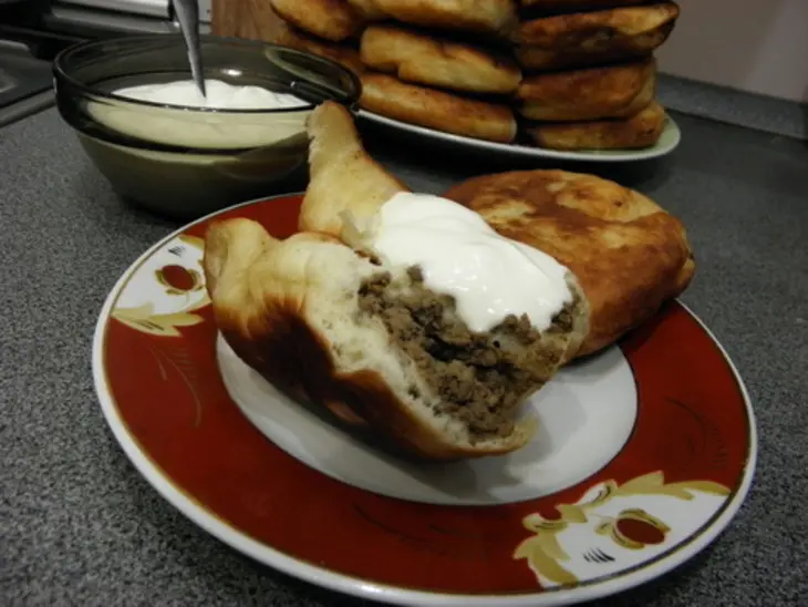 Пирожки домашние, жареные с печенью: шаг 13