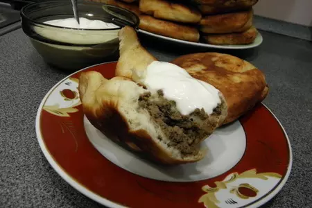 Пирожки домашние, жареные с печенью: шаг 13
