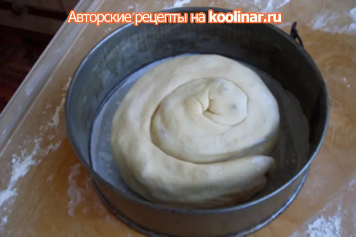 Пирог грушевый завиток: шаг 4