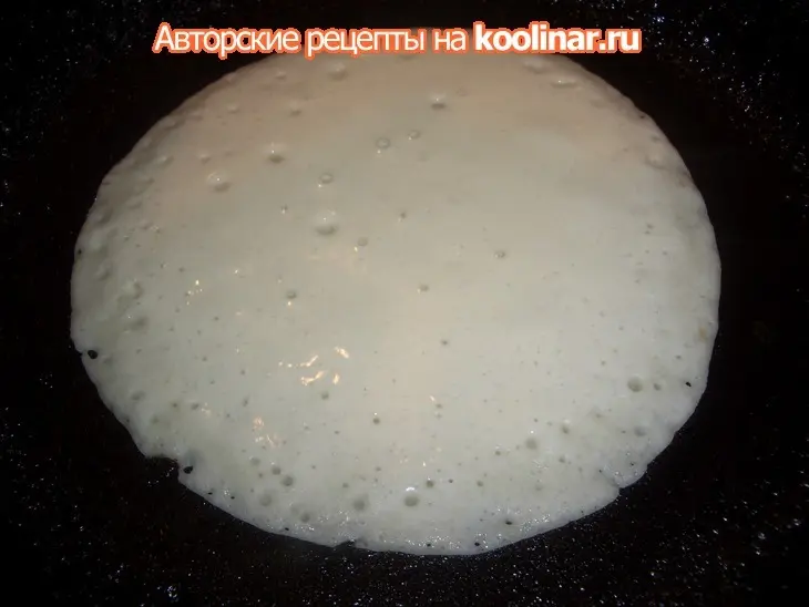 Дрожжевые блины на простокваше: шаг 6