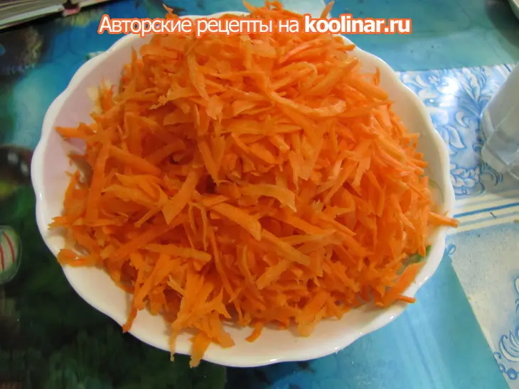 Морковные оладушки фаршированные яблочком (для всех и детей, которые не любят морковь): шаг 1