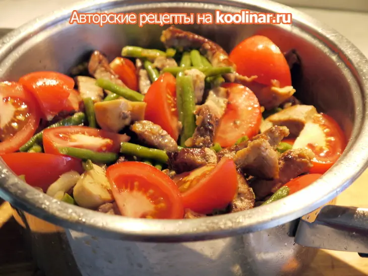 Рагу из свинины со стручковой фасолью и грибами: шаг 2