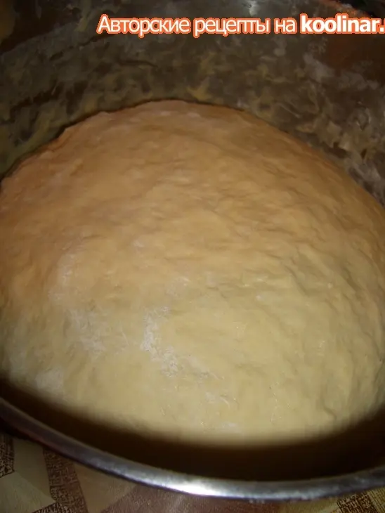Пирожки с квашеной капустой и грибами: шаг 8