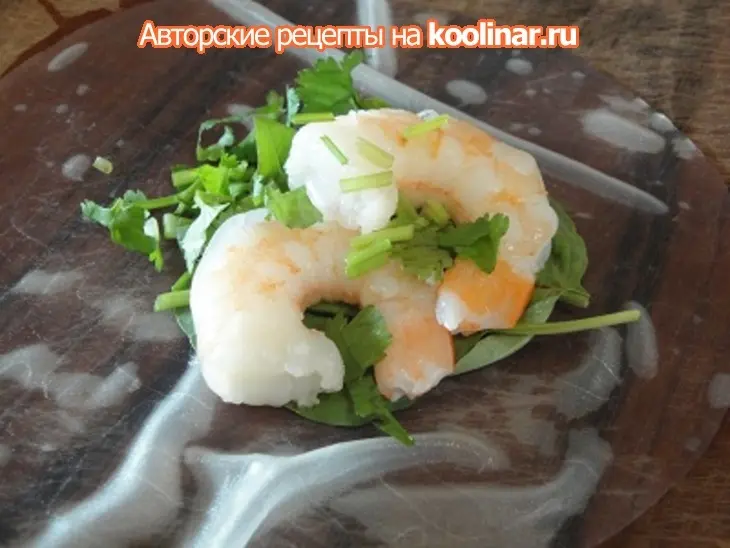 Свежие роллы с креветками по тайски: шаг 3
