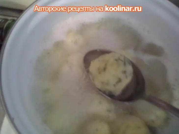 Куриная грудка с соусом "дор блю"+картофельные кнедлики...на гарнирр))): шаг 11