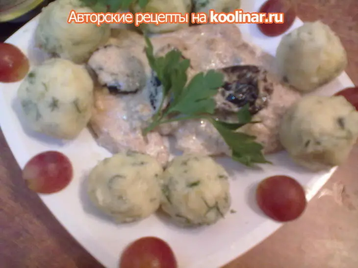 Куриная грудка с соусом "дор блю"+картофельные кнедлики...на гарнирр))): шаг 12