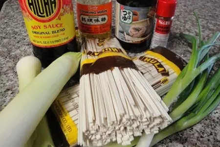 Японский мясной суп с пастой: шаг 1